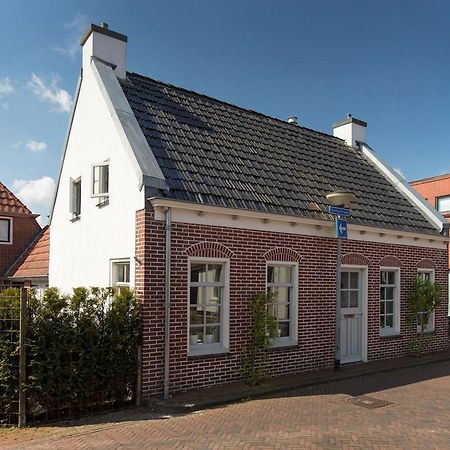 Karakteristiek Huis In Centrum Winsum Met Nieuwe Badkamer Exterior photo