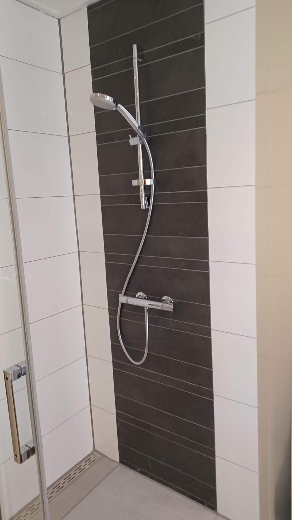 Karakteristiek Huis In Centrum Winsum Met Nieuwe Badkamer Exterior photo